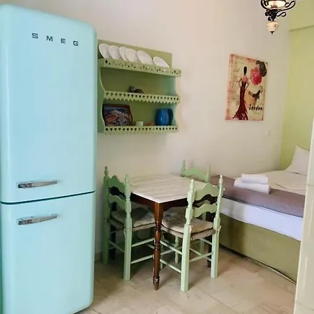 Gerani Apartmanhotel 3*