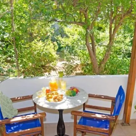 Gerani Apartmanhotel 3*