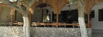 Gerani 3*
